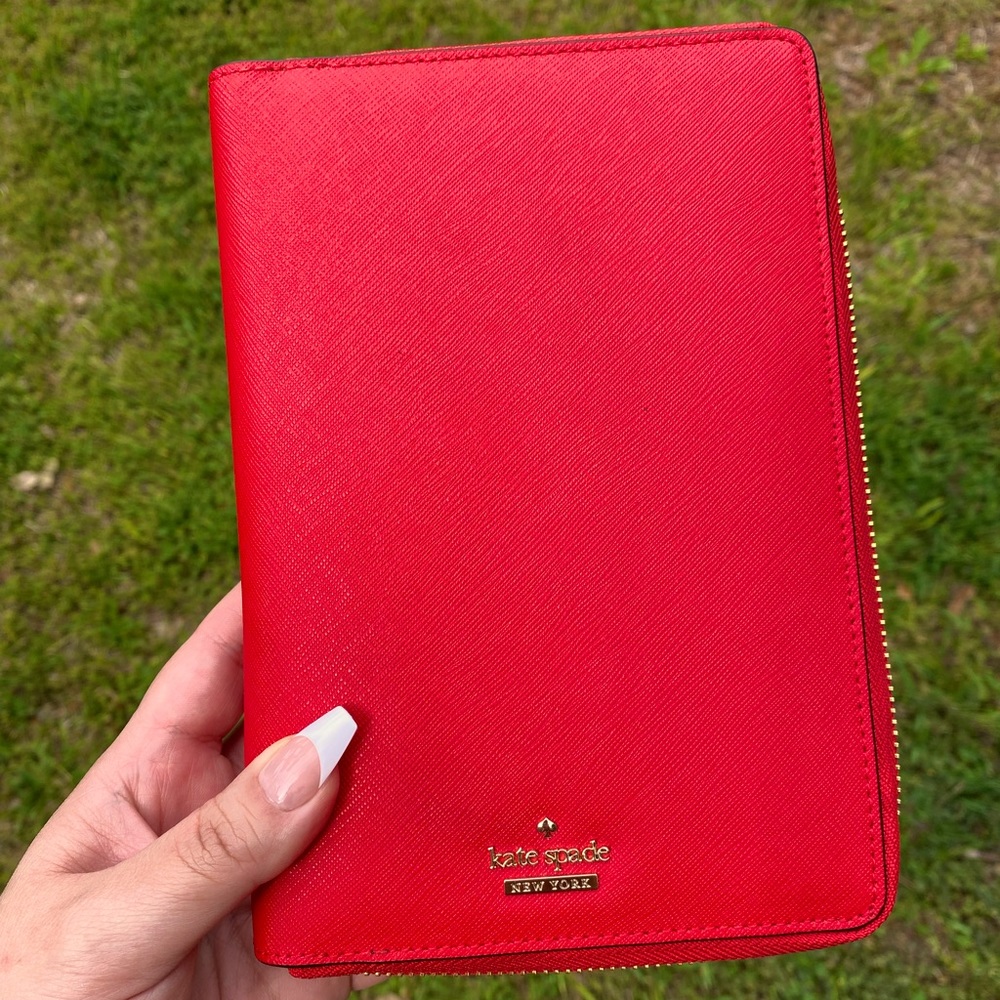 🎉RARE FIND!!🎉 KATE SPADE Cameron Street Agenda in Rooster Red!